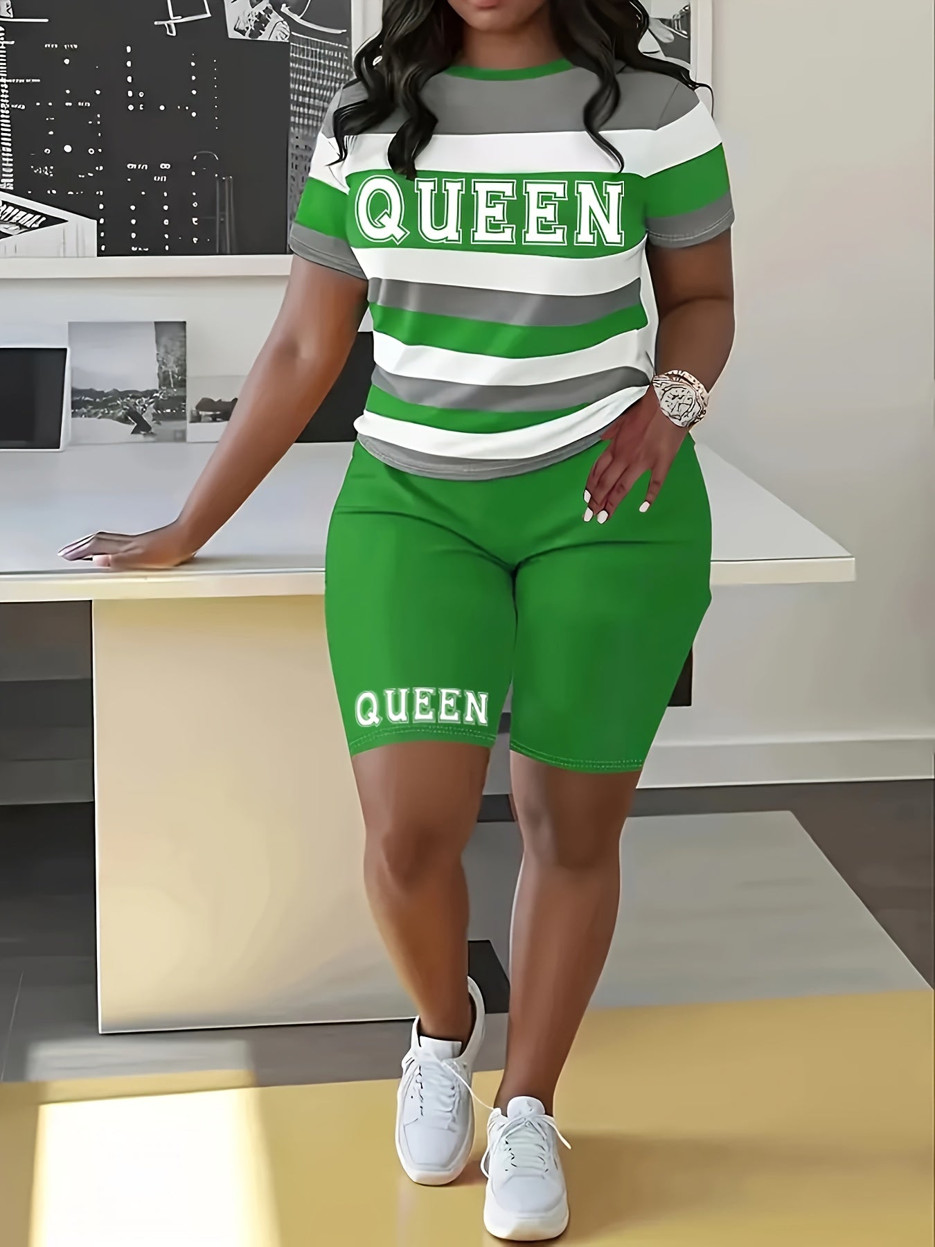 Two-Piece Queen Print Color Block Crew Neck T-Shirt & Biker Shorts Outfit - Soft Mid-Elasticity Polyester Fabric, Random Striped Pattern, Machine Washable, Spring/Summer Casual Wear - Vibrant Colors, Comfortable Fit